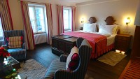 Goldner Hirsh Junior Suite