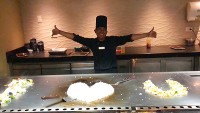 鉄板焼きパフォーマンスレストラン