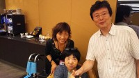 ローマ・フィウミチーノ空港：お世話になったガイドさんと