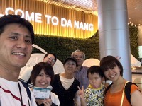 ダナン空港にて