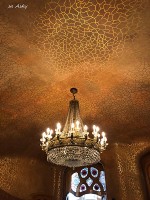 黄金の間と呼ばれていた主人のゴージャスな部屋。キリンのような模様が金を使って壁面一面に施されている