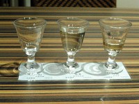 供される酒の製法の指定はできなかった