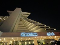 Sheraton Grand Doha Resort & Convention Hotel