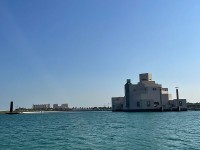 右手に『イスラム博物館』を見ることもできます