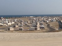 少し走ると海側にプライベートキャンプ場が現れました!