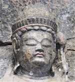 阿弥陀の顔