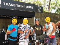 大会本部にてニューヨーク在住の参加者と