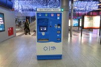 カンピ駅のチケット券売機