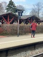 コペンハーゲン近郊の駅舎