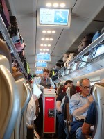 列車内