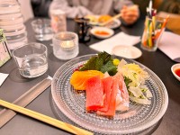寿司レストランにて