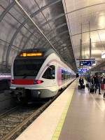 ヘルシンキ中央駅 空港行きホーム