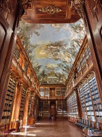 ストラホフ修道院の図書館