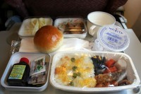 行きの便の機内食
