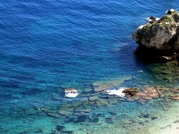 イソラベッラ海