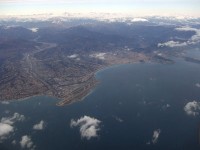 帰りの機内から。ニース空港からサン・ジャン・カップ・フェラまで一望。