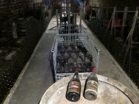ルネ・レクレール。結婚した年のワインをほこりのついたまま、地下セラーから出してもらって買って来ました