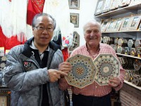日本にいた事があるお土産屋のおやじ