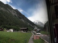 ベルンからグリンデルワルトへの車窓から