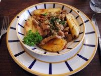 昼食（3） ： 郷土料理初アショアとガトーバスク