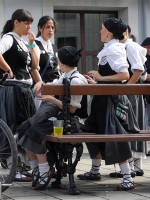 フェスタ（7） ： 民族衣装