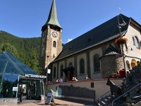 カトリック教会とマッターホルン博物館