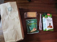一応、機内食も配られます