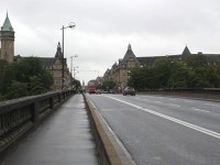 アドルフ橋