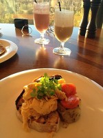 朝食　スクランブルエッグ