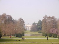 センピオーネ公園