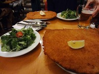 シュニッツェルと絶品かぼちゃオイルサラダ