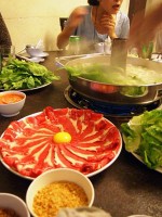 マレーシアは基本がイスラムなのでお酒を日中外で飲めないことが多いのでこちらは隠れ家的でコーディネーターさんが持ち込んでくれたのでやっとビールが飲めました～！