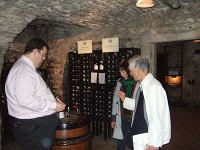 ブルゴーニュ　アロースコルトン村での試飲