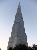 ドバイの世界一高いタワー、ブルジュ・ハリファ