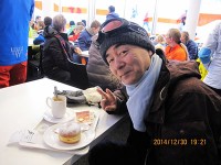 取りあえずコーヒーとケーキで