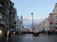 街のイルミネーションが点き、暫くうっとり眺めてしまう程この時間の景色が一番良い