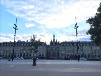 Porte Cailhau　カイヨー門はお城みたいに美しい。